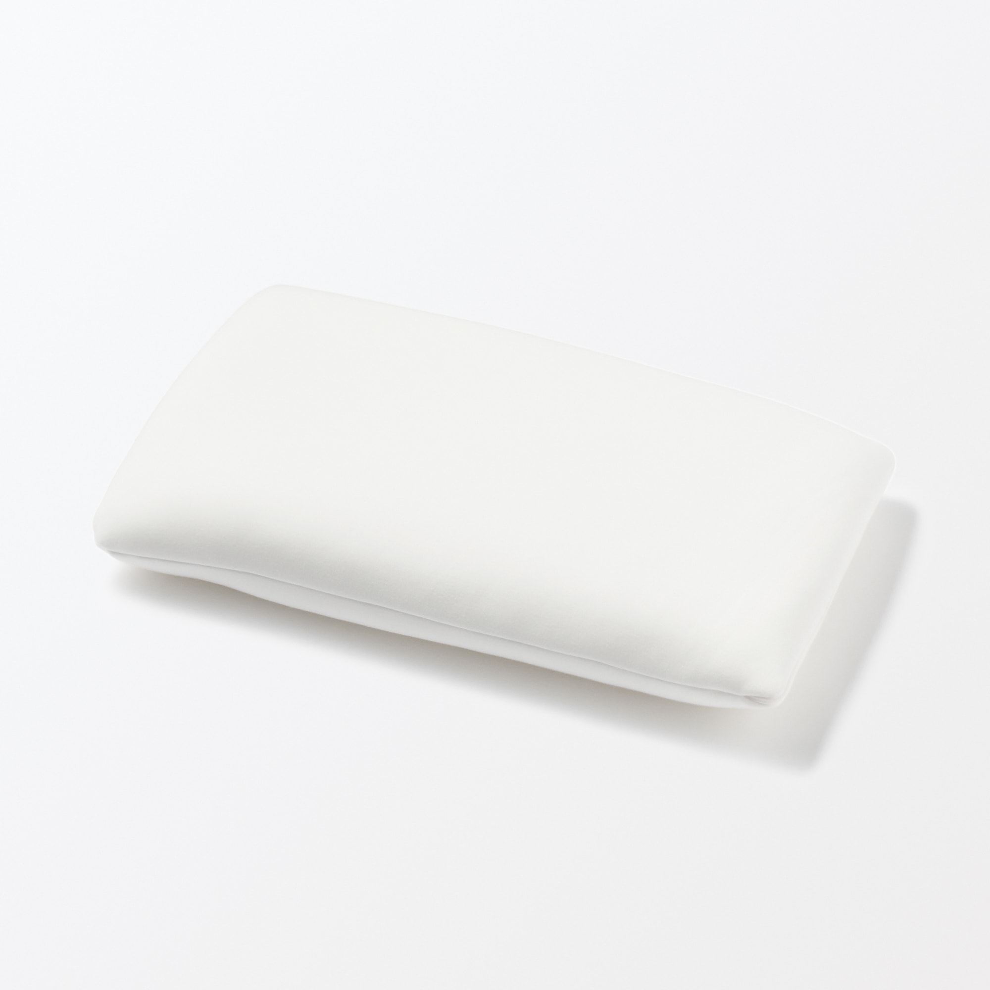 カバーが洗える　頭を支えるふっくらまくら　低め　４０×６０ｃｍ