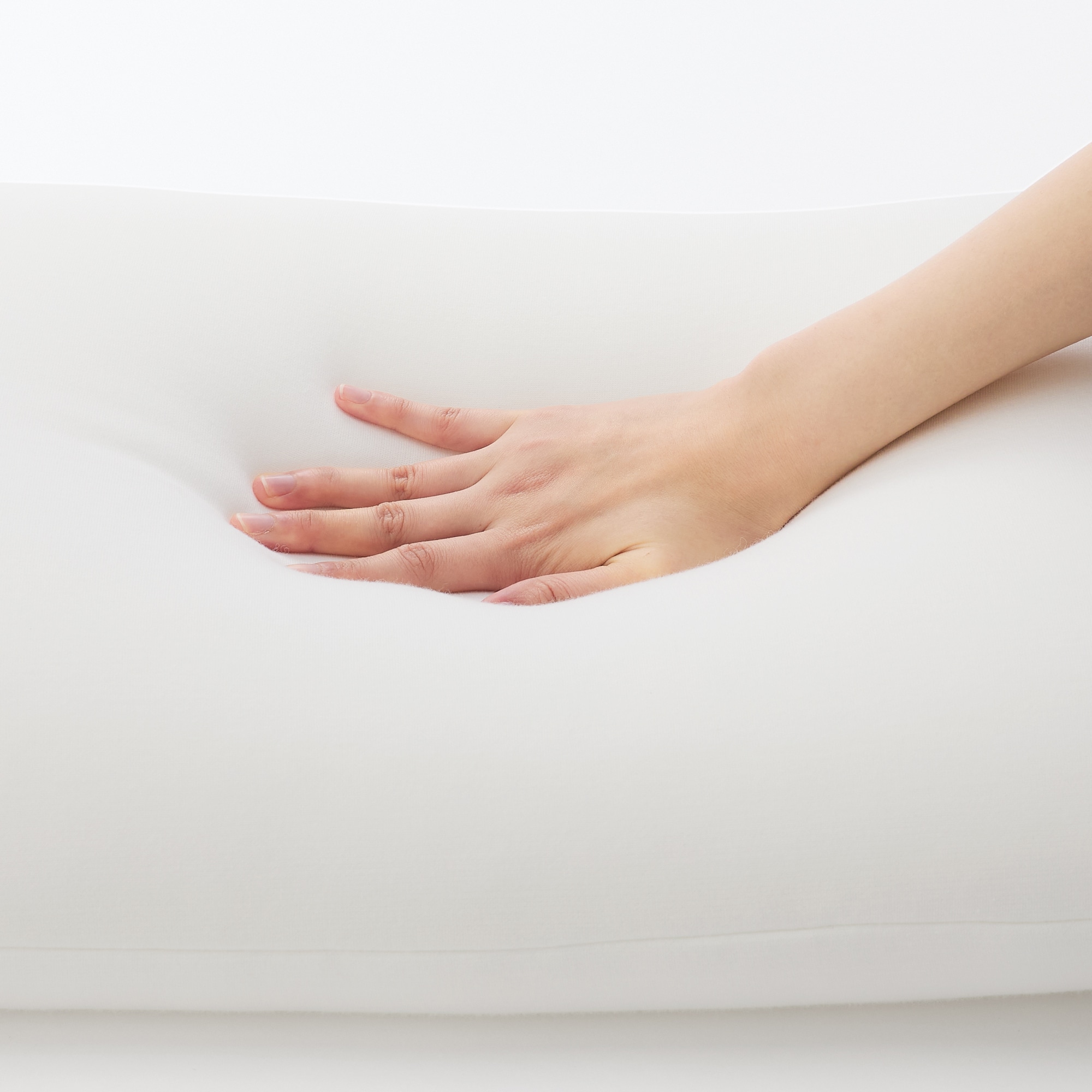 カバーが洗える 頭を支えるふっくらまくら 低め 42×67cm | 無印良品