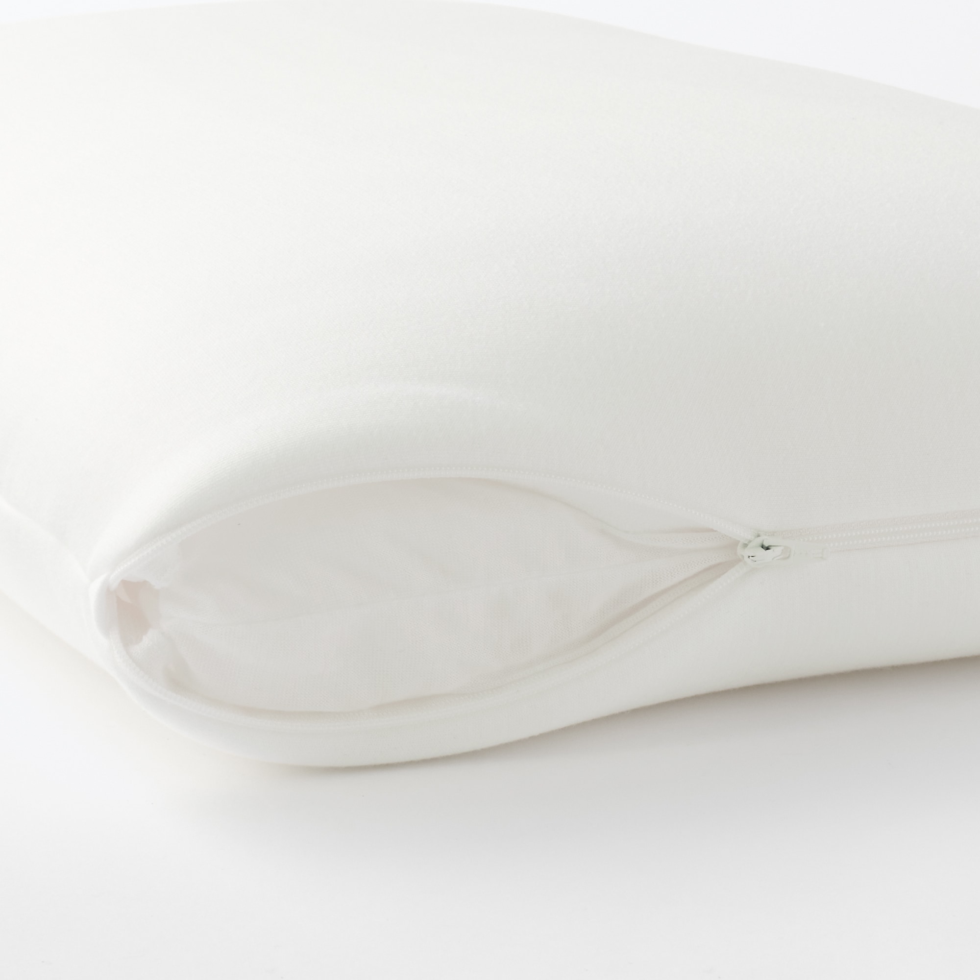 カバーが洗える　頭を支えるふっくらまくら　低め　４２×６７ｃｍ