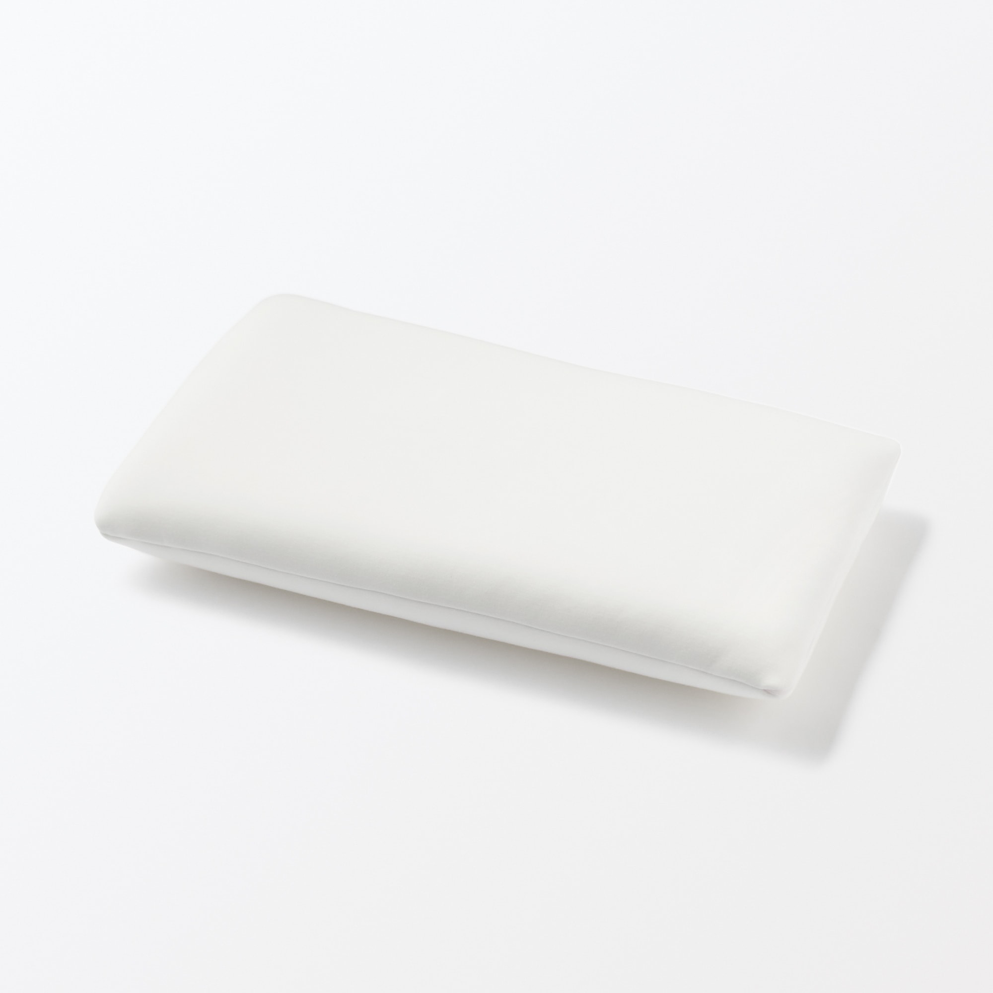 カバーが洗える　頭を支えるふっくらまくら　低め　４２×６７ｃｍ