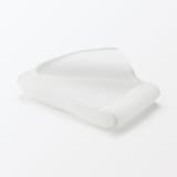 寝返りを受け止めるまくら　低め