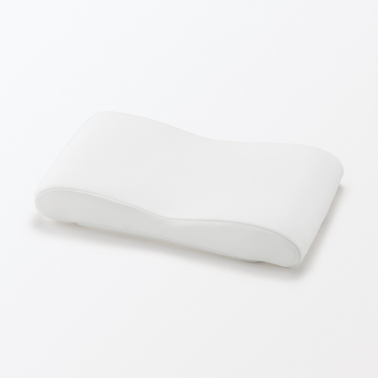 寝返りを受け止めるまくら　低め