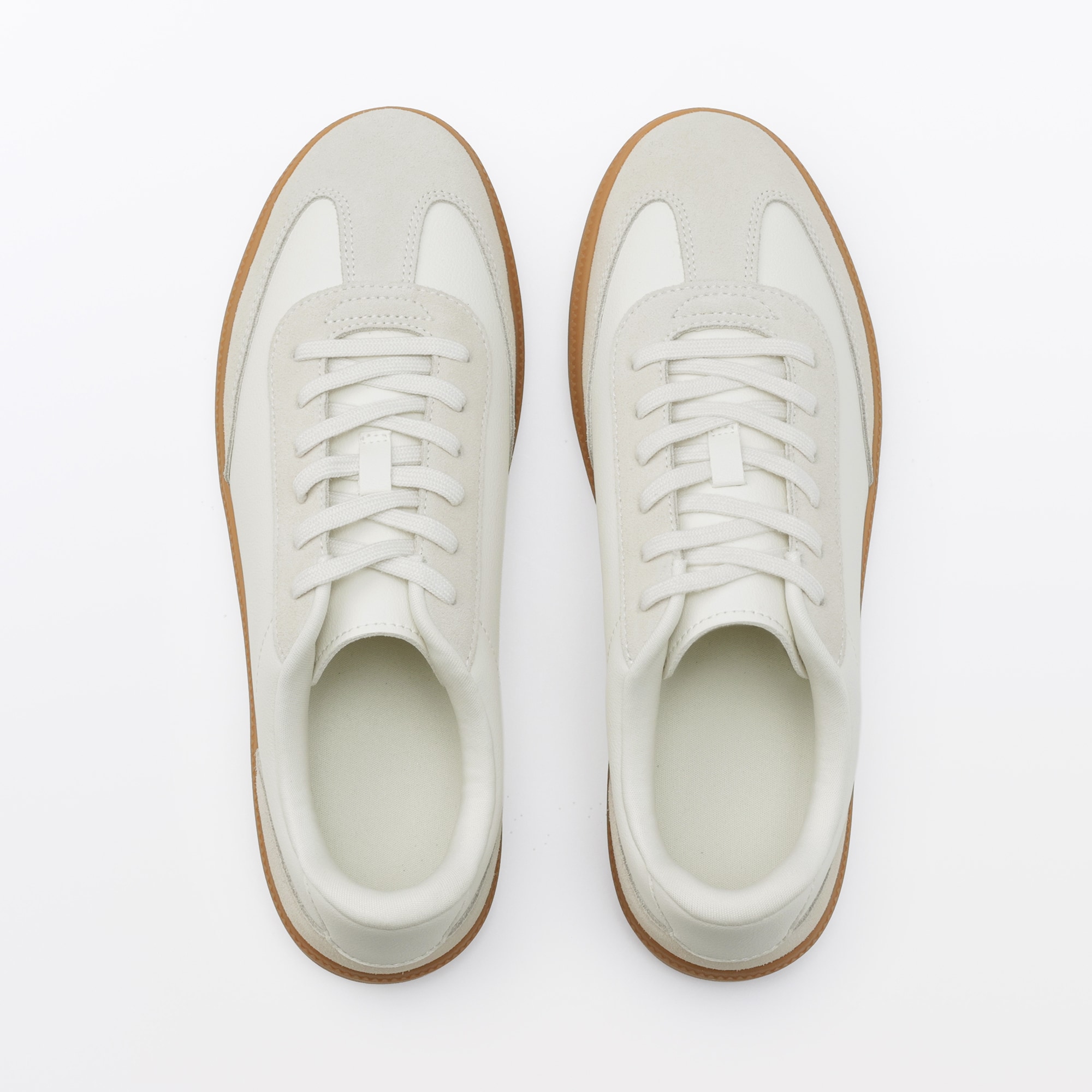 紳士　柔らかい中敷を使用した　コンビネーションスニーカー