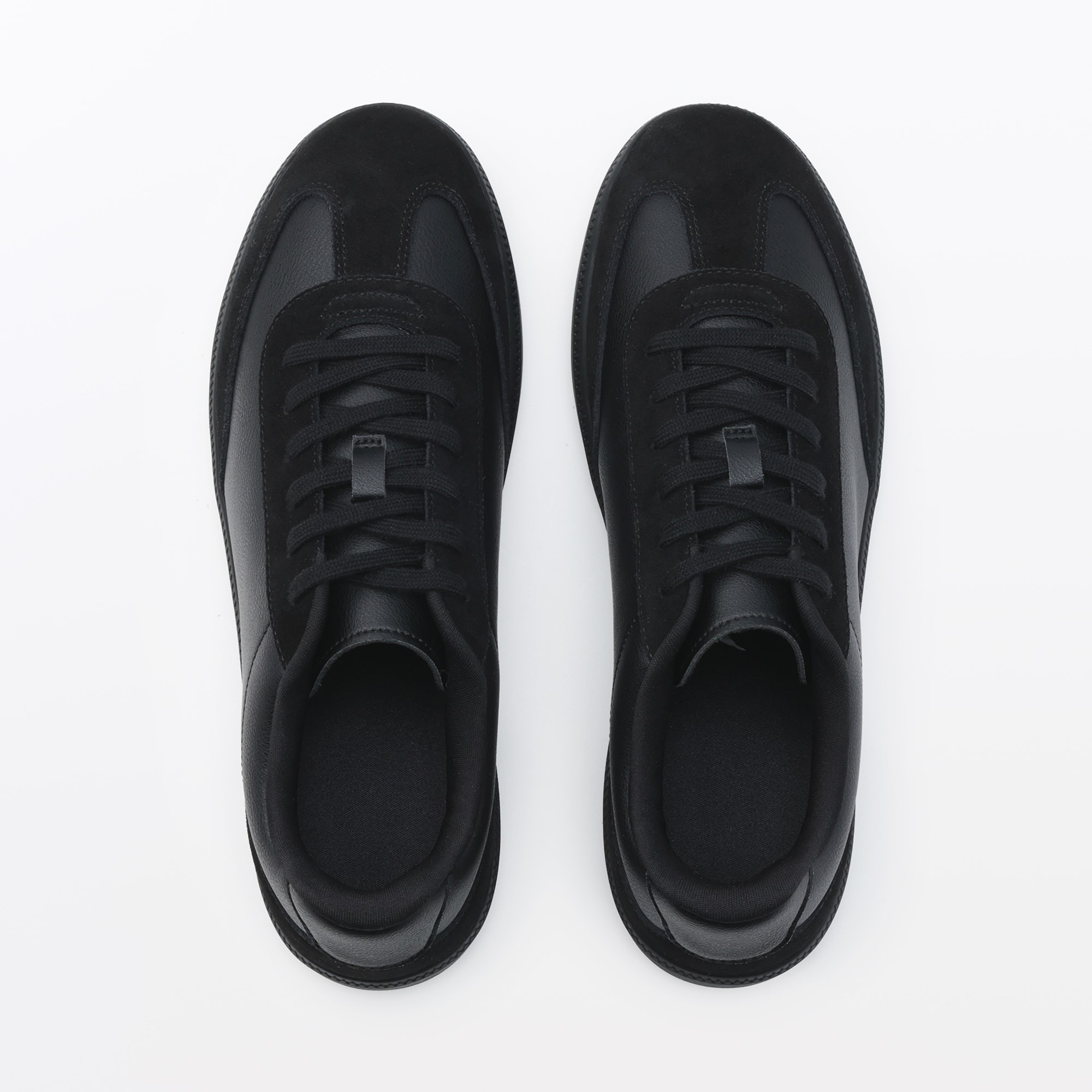 紳士　柔らかい中敷を使用した　コンビネーションスニーカー