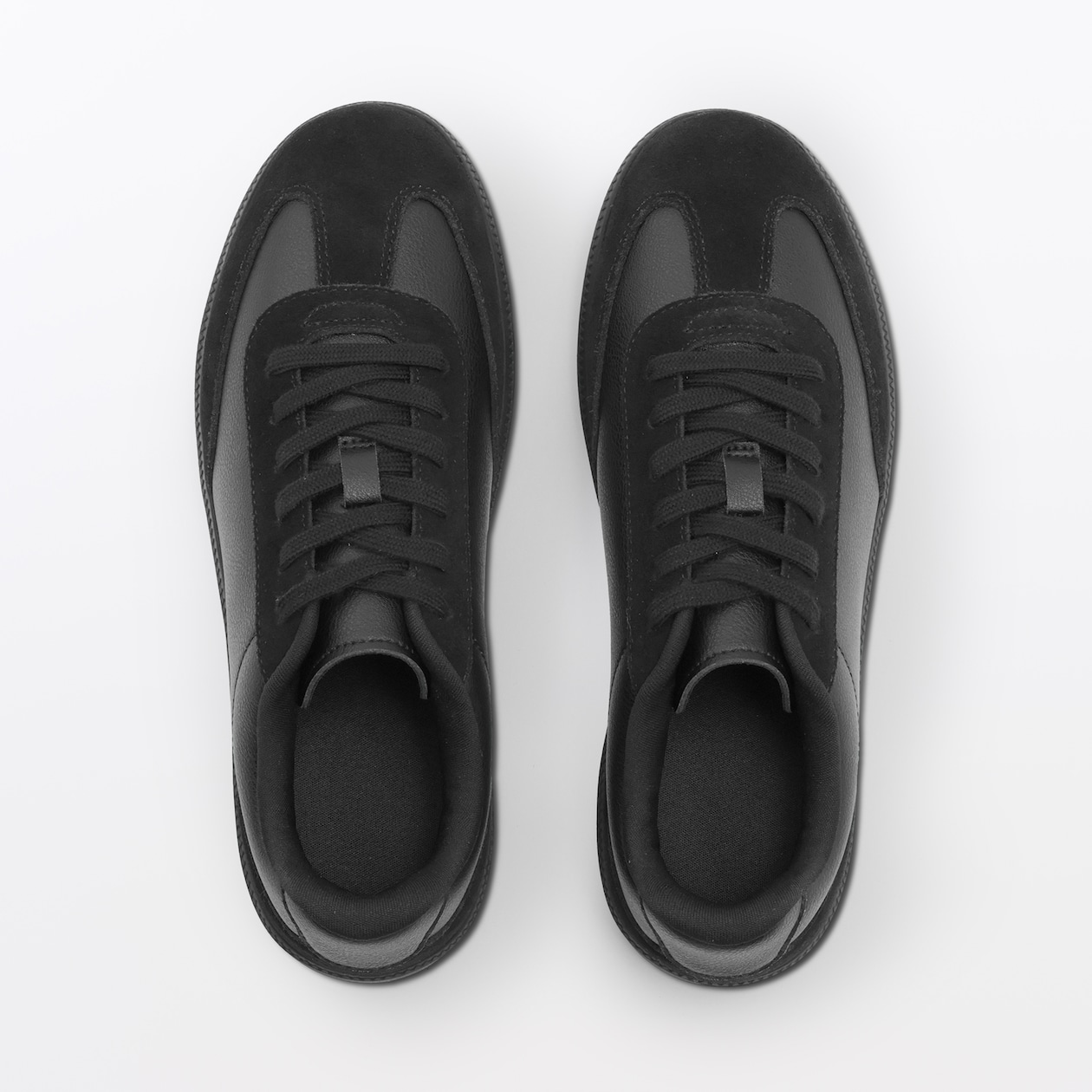 婦人　柔らかい中敷を使用した　コンビネーションスニーカー