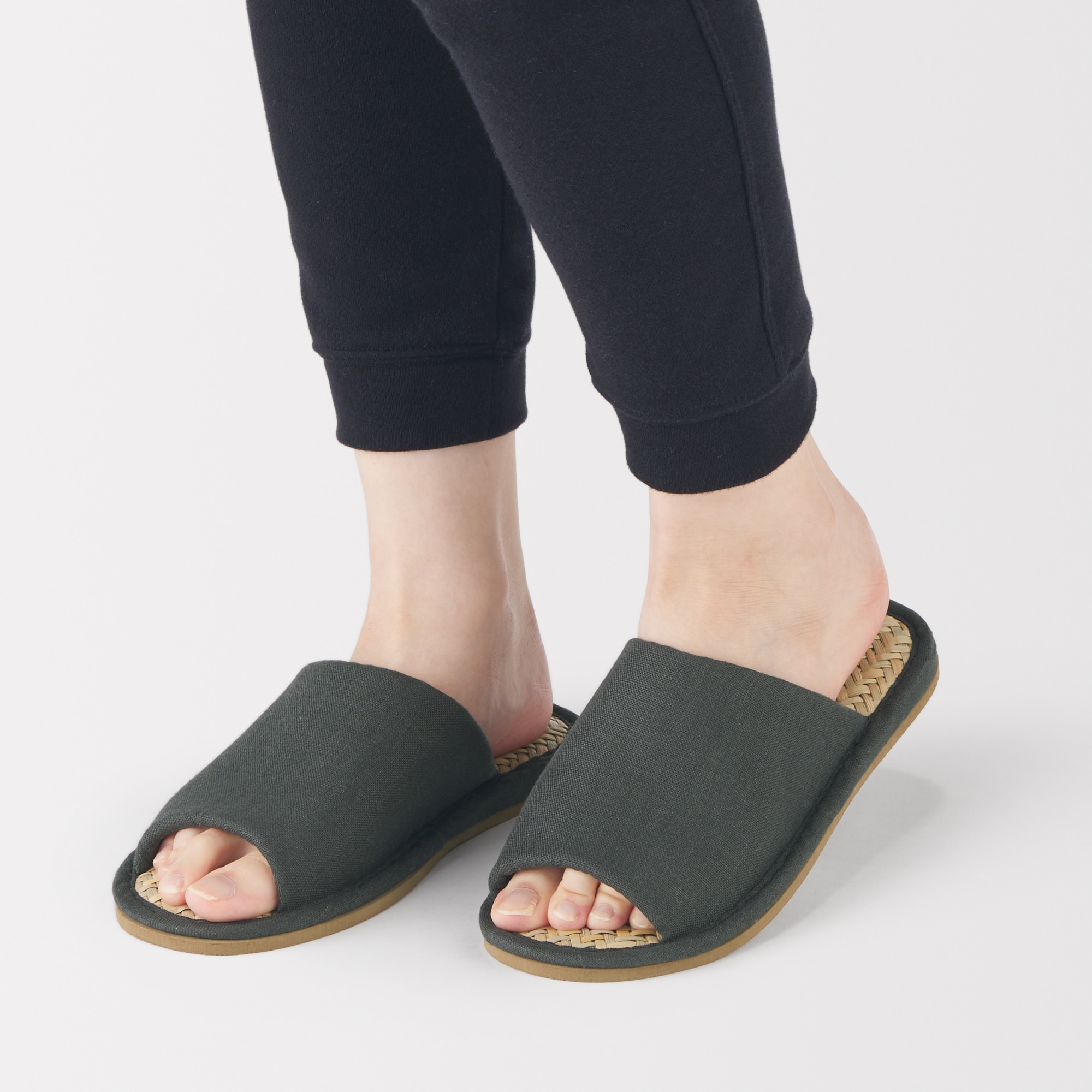 マライ草スリッパ・前あき