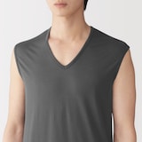 紳士　脇に縫い目のない　なめらか　ノースリーブＴシャツ