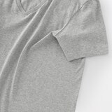 紳士　脇に縫い目のない　２枚組　Ｖネック半袖Ｔシャツ（再生コットン）