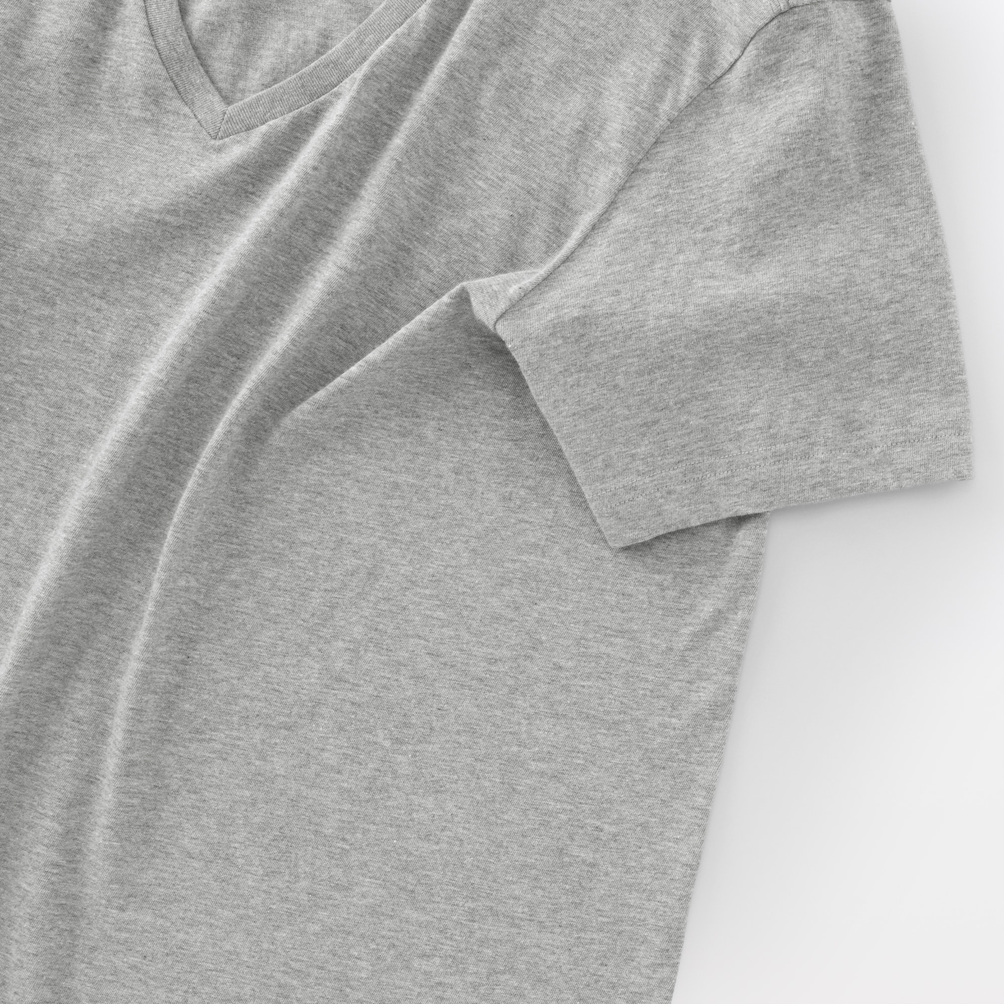 紳士　脇に縫い目のない　２枚組　Ｖネック半袖Ｔシャツ（再生コットン）