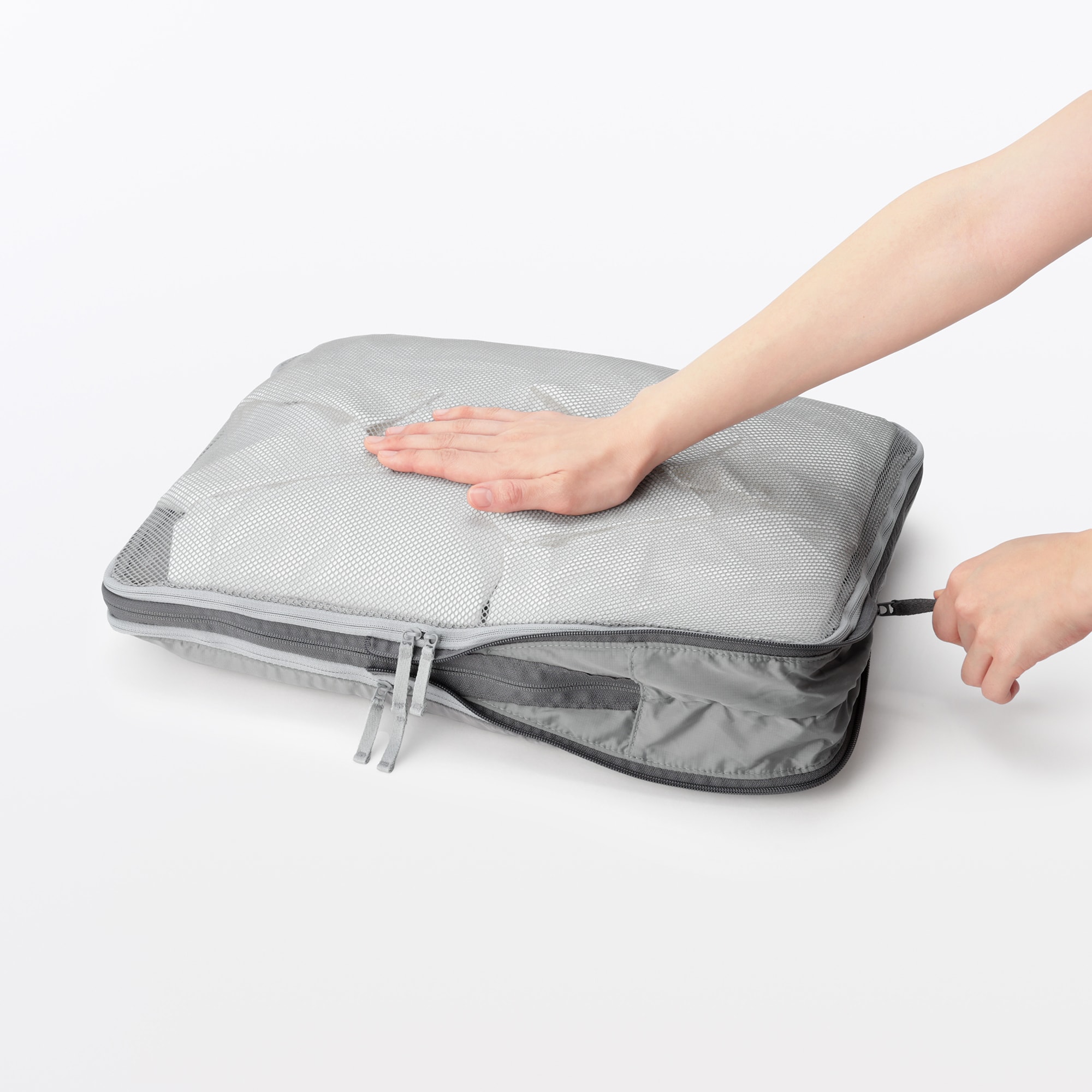 再生ポリエステル仕分けケース圧縮タイプ