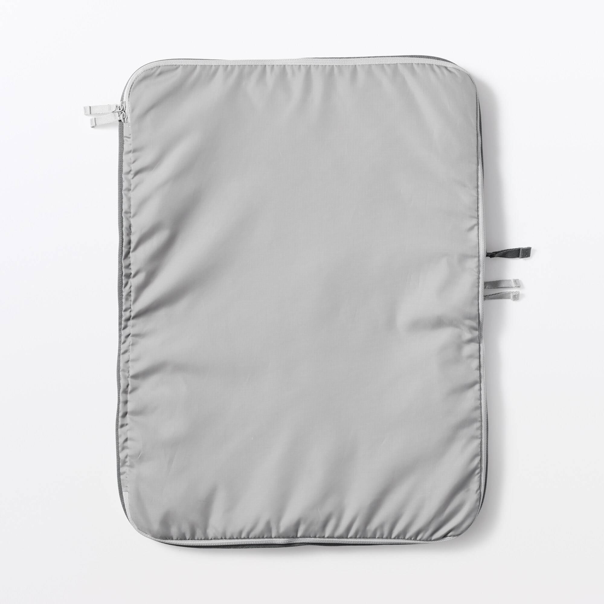 再生ポリエステル仕分けケース圧縮タイプ