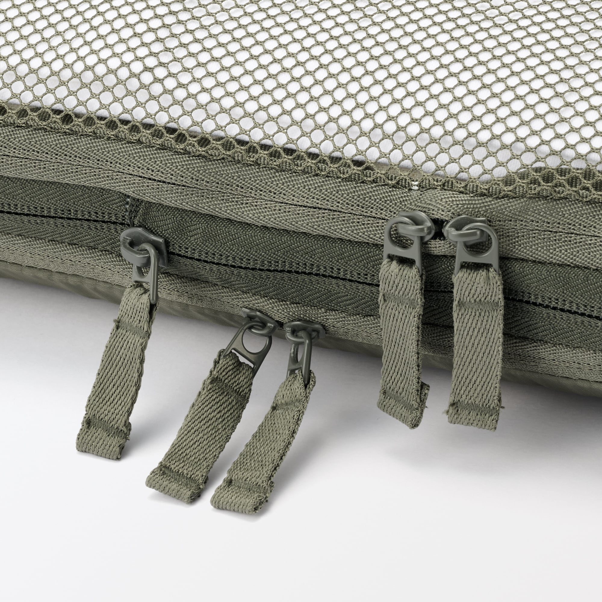 再生ポリエステル仕分けケース圧縮タイプ