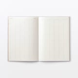 日曜始まりマンスリースケジュール帳・２０２６年８月始まり