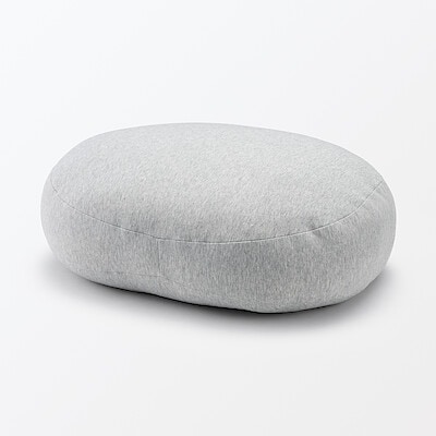 【２月１８日順次発売予定】ひんやり綿やわらかマルチクッション　５５×４０×２０ｃｍ