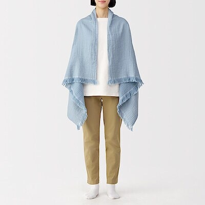 【４月上旬入荷予定】羽織れる　二重ガーゼブランケット　８０×１３０ｃｍ