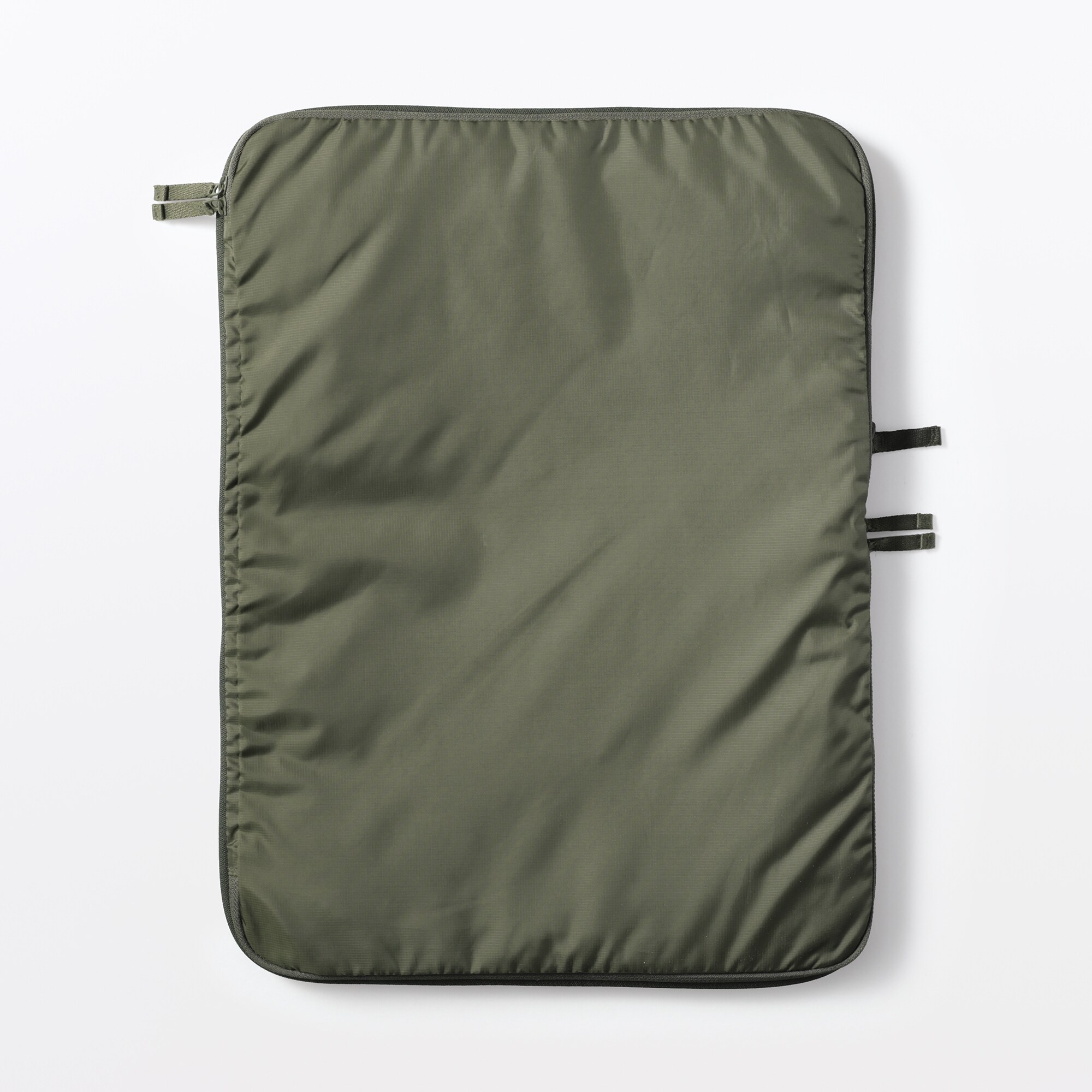 再生ポリエステル仕分けケース圧縮タイプ