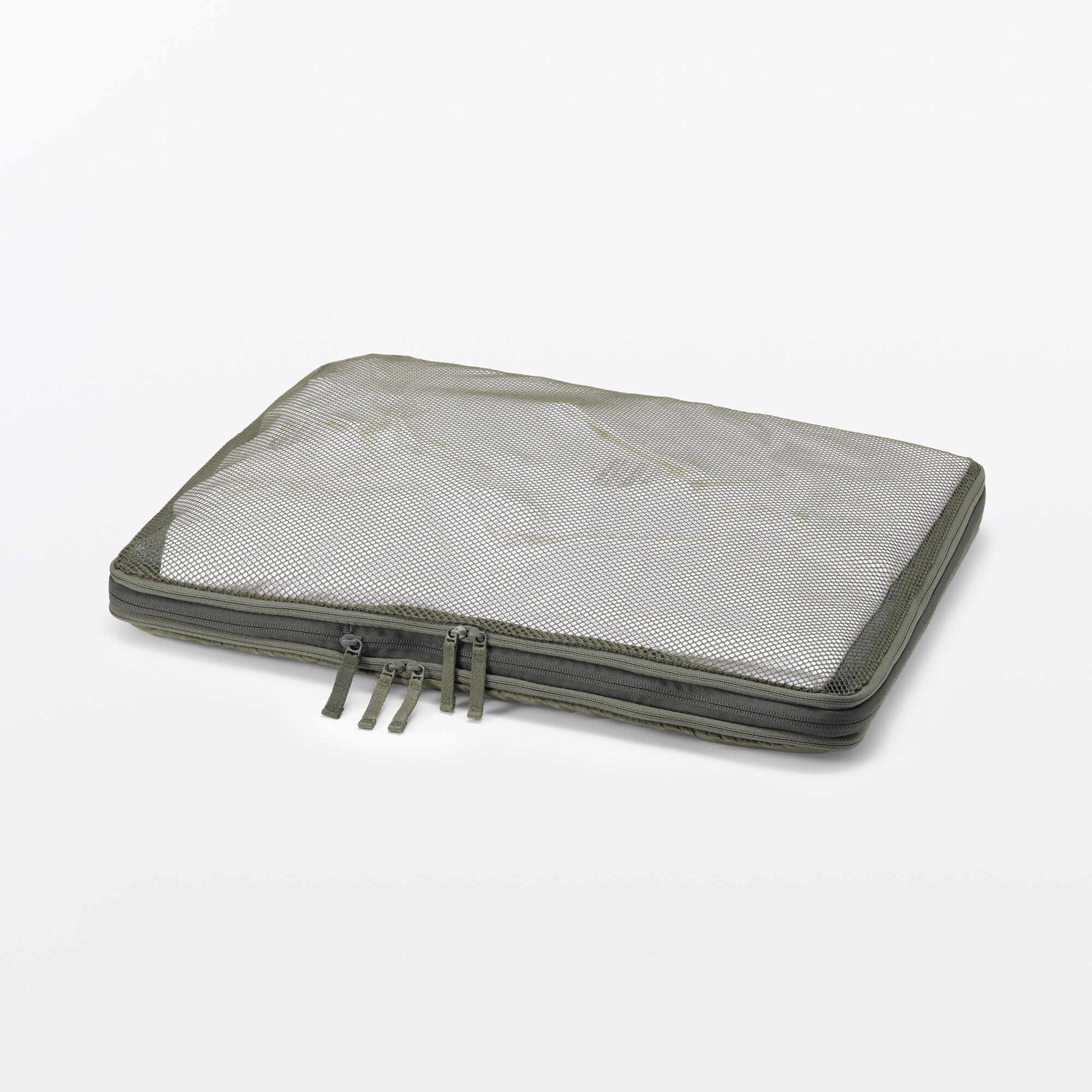 再生ポリエステル仕分けケース圧縮タイプ