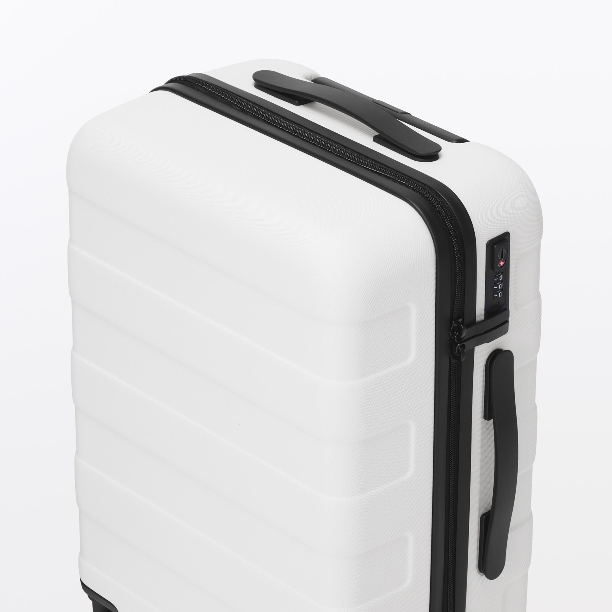 バーを自由に調節できる　ハードキャリーケース（３６Ｌ）