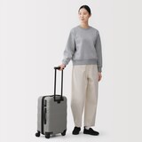 バーを自由に調節できる　ハードキャリーケース（３６Ｌ）