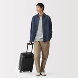 バーを自由に調節できる　ハードキャリーケース（３６Ｌ）