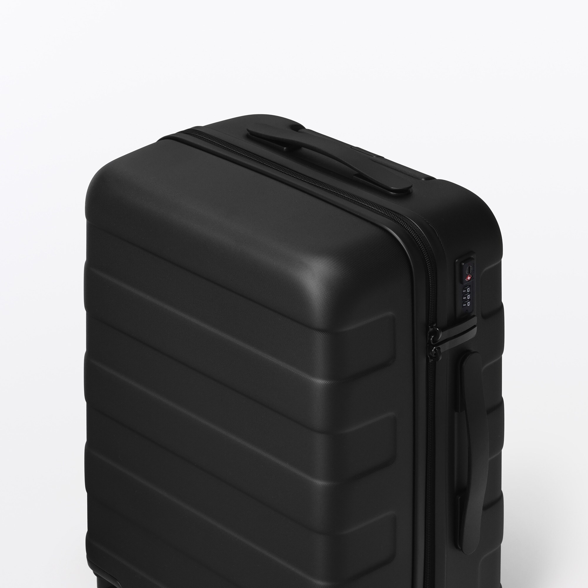 バーを自由に調節できる　ハードキャリーケース（３６Ｌ）