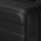 バーを自由に調節できる　ハードキャリーケース（３６Ｌ）