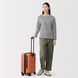 バーを自由に調節できる　ハードキャリーケース（３６Ｌ）