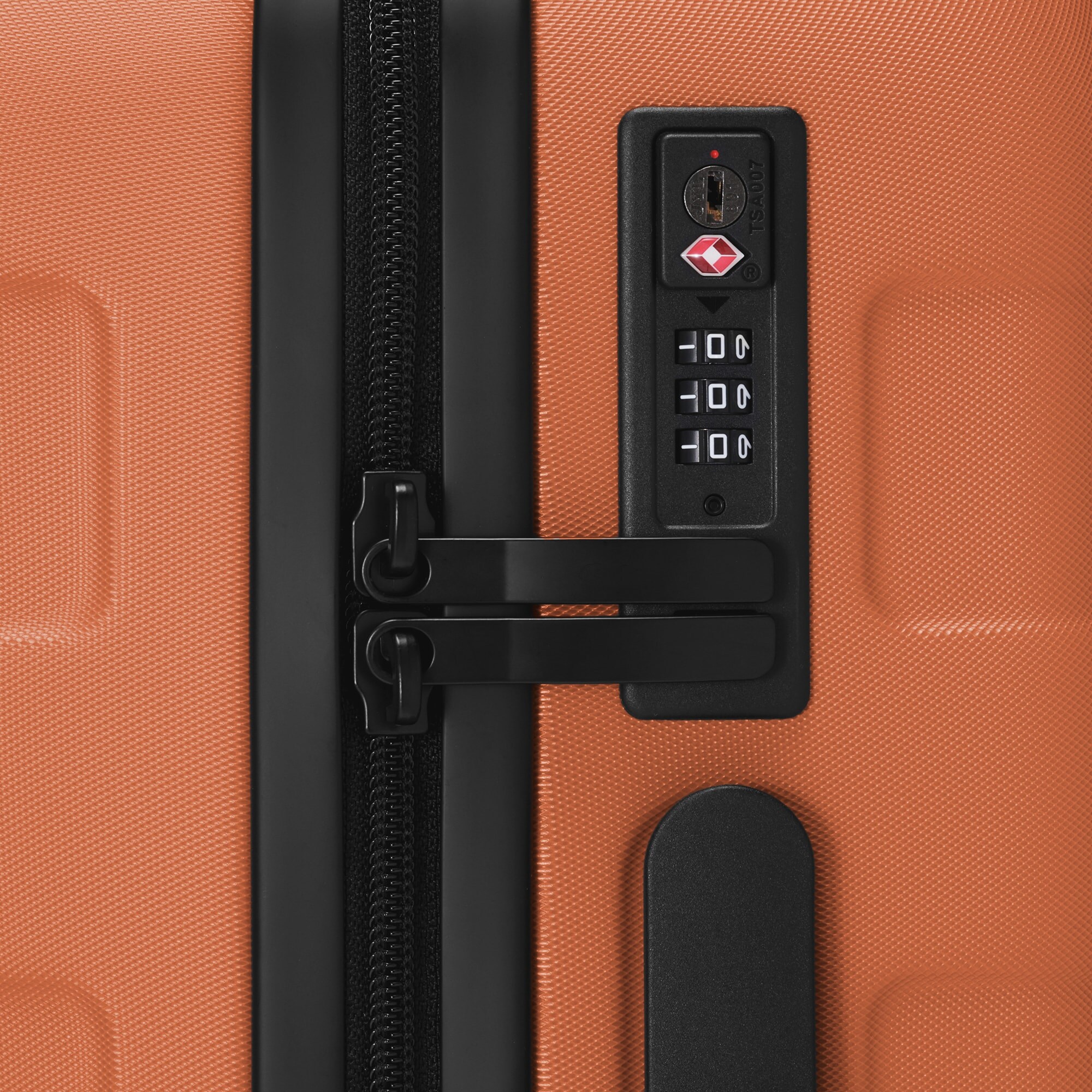 バーを自由に調節できる　ハードキャリーケース（３６Ｌ）