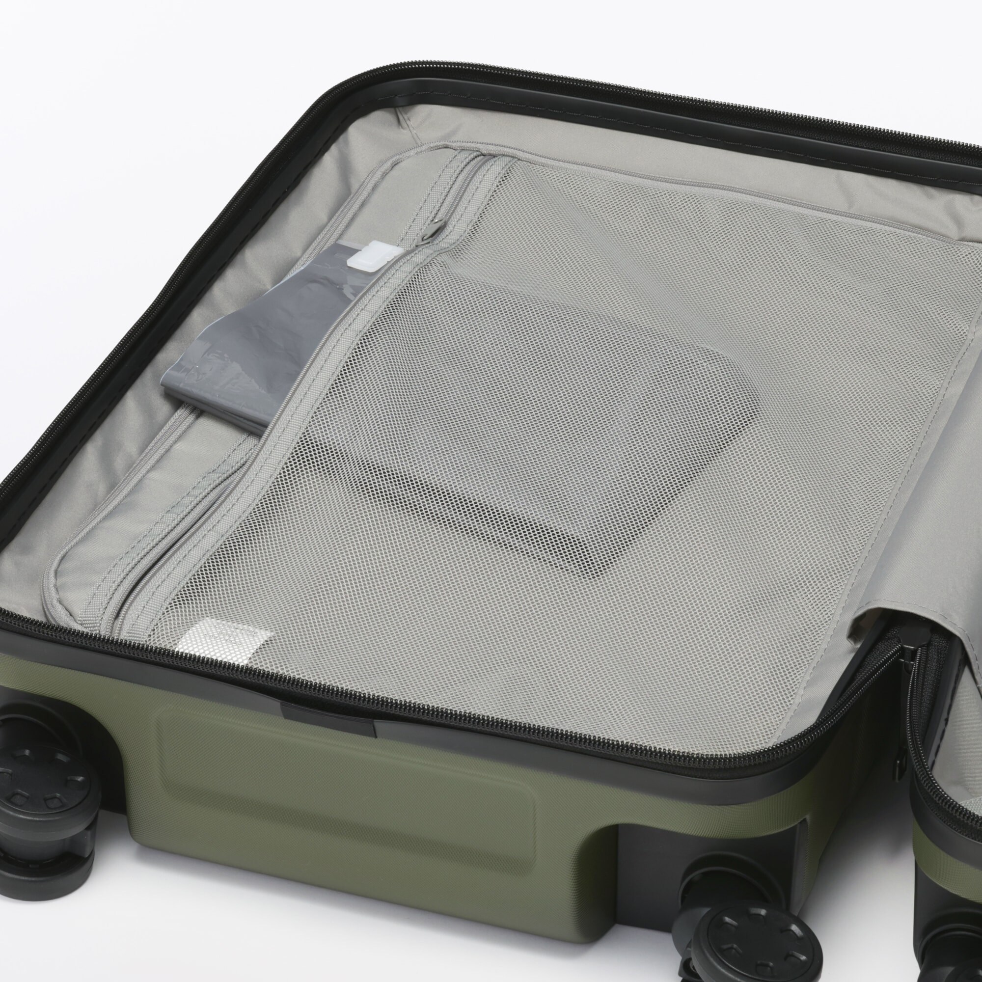 バーを自由に調節できる　ハードキャリーケース（３６Ｌ）