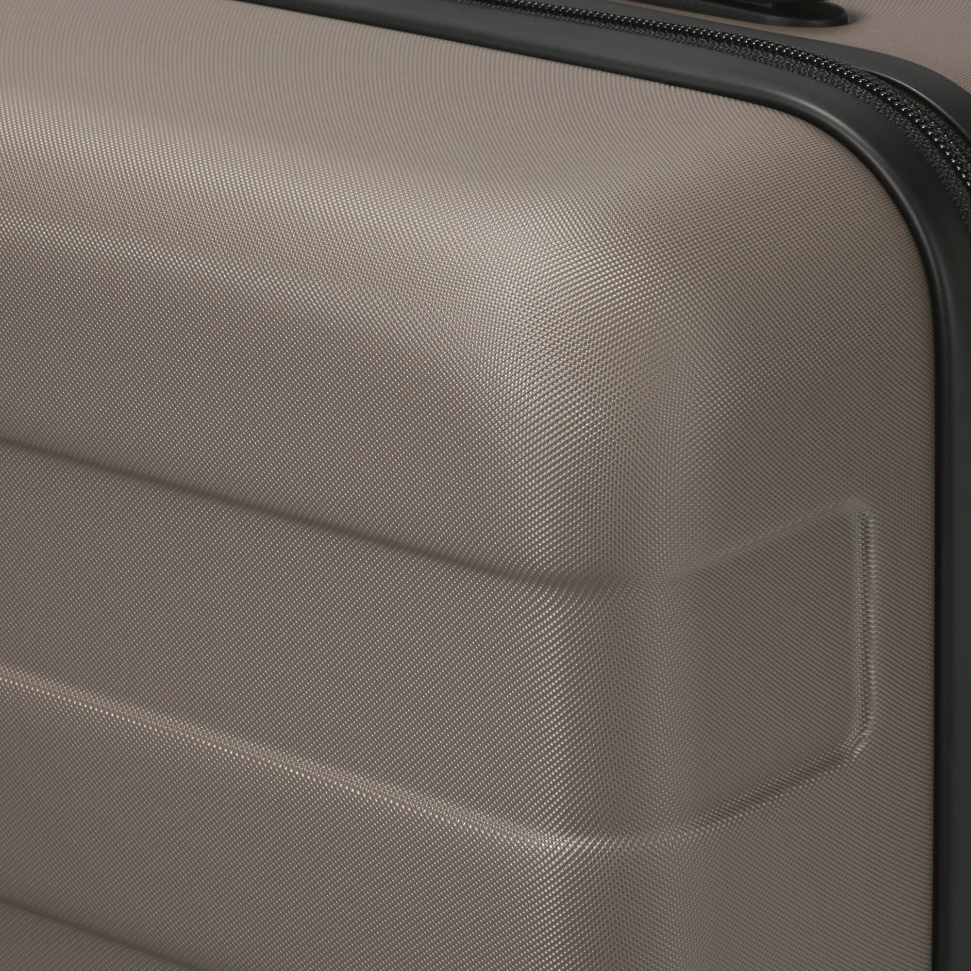 バーを自由に調節できる　ハードキャリーケース（３６Ｌ）