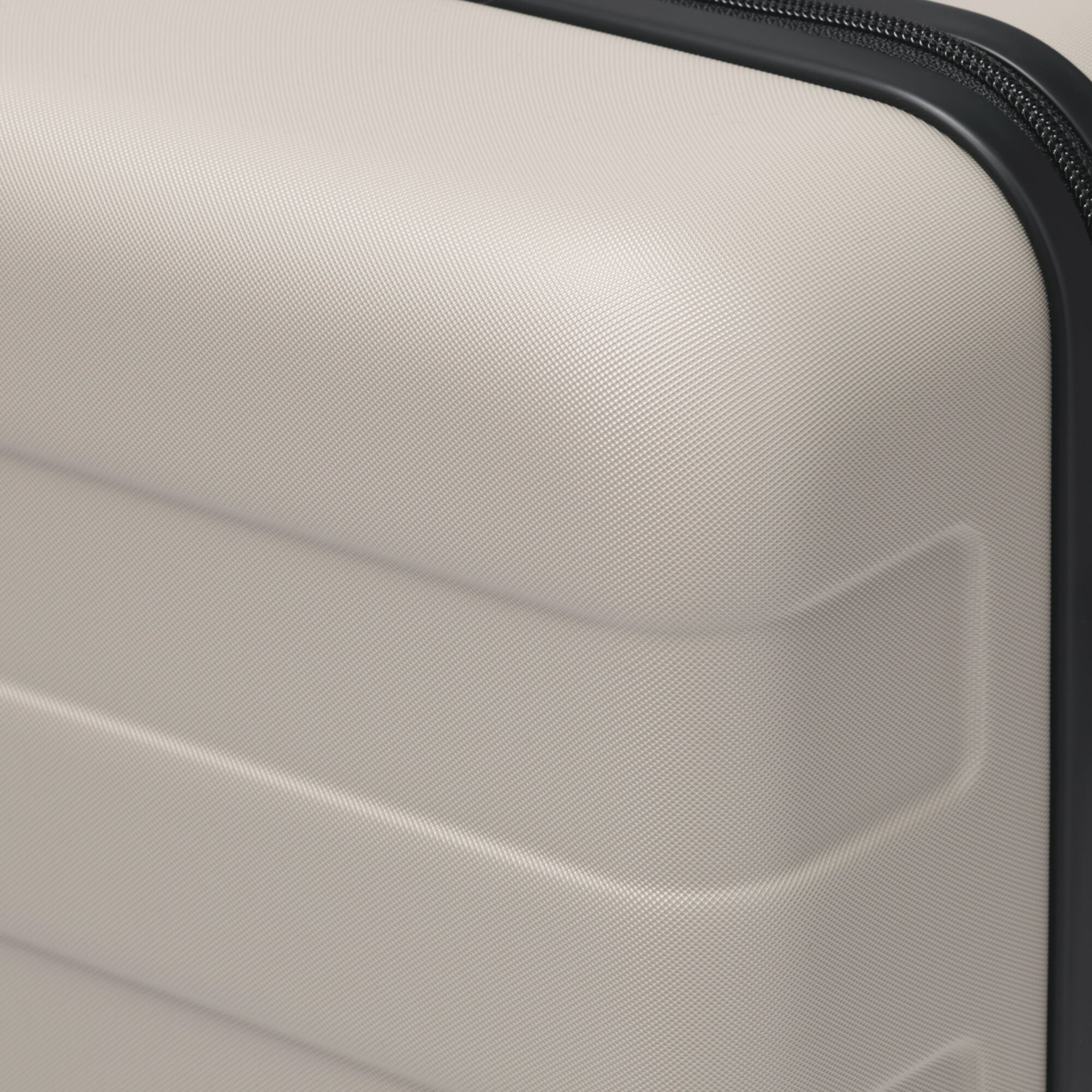 バーを自由に調節できる　ハードキャリーケース（３６Ｌ）