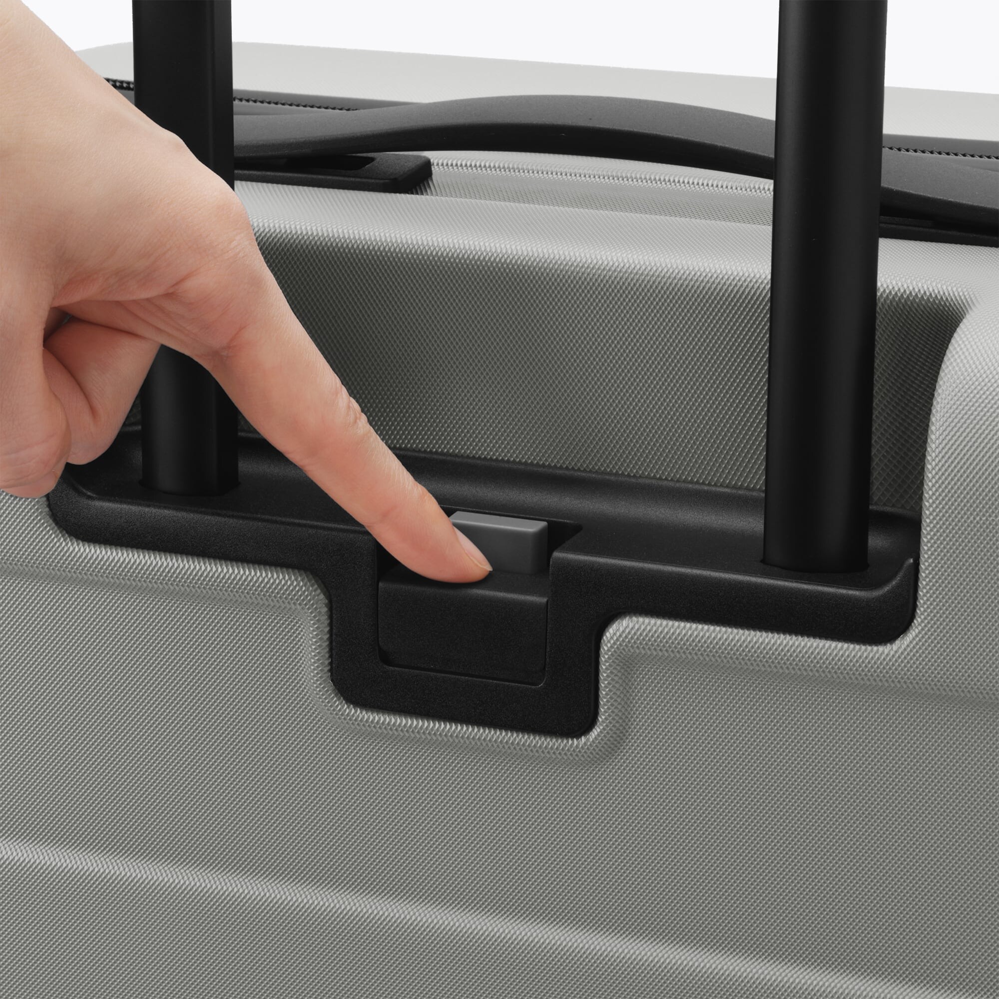 バーを自由に調節できる　ハードキャリーケース（７５Ｌ）