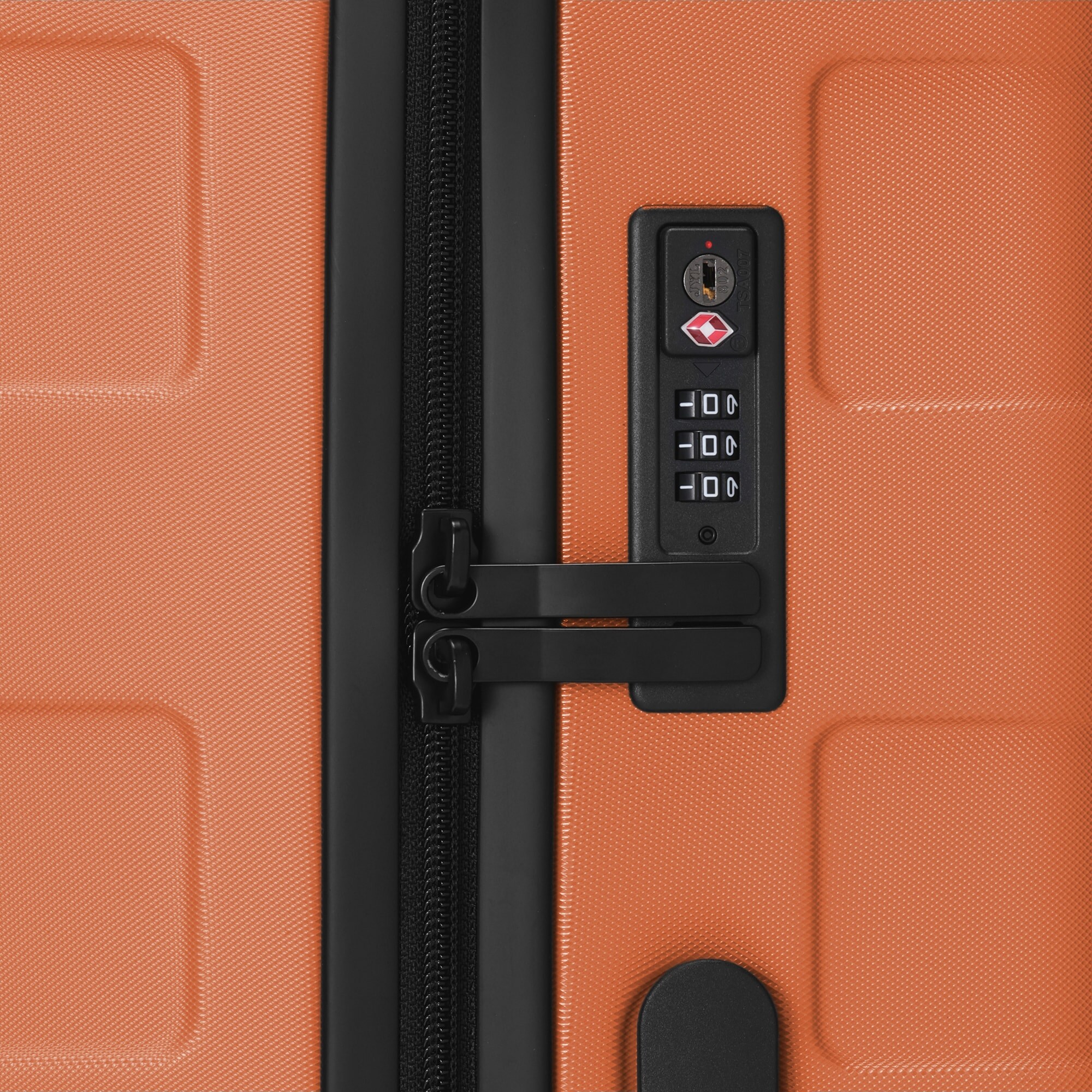 バーを自由に調節できる　ハードキャリーケース（７５Ｌ）