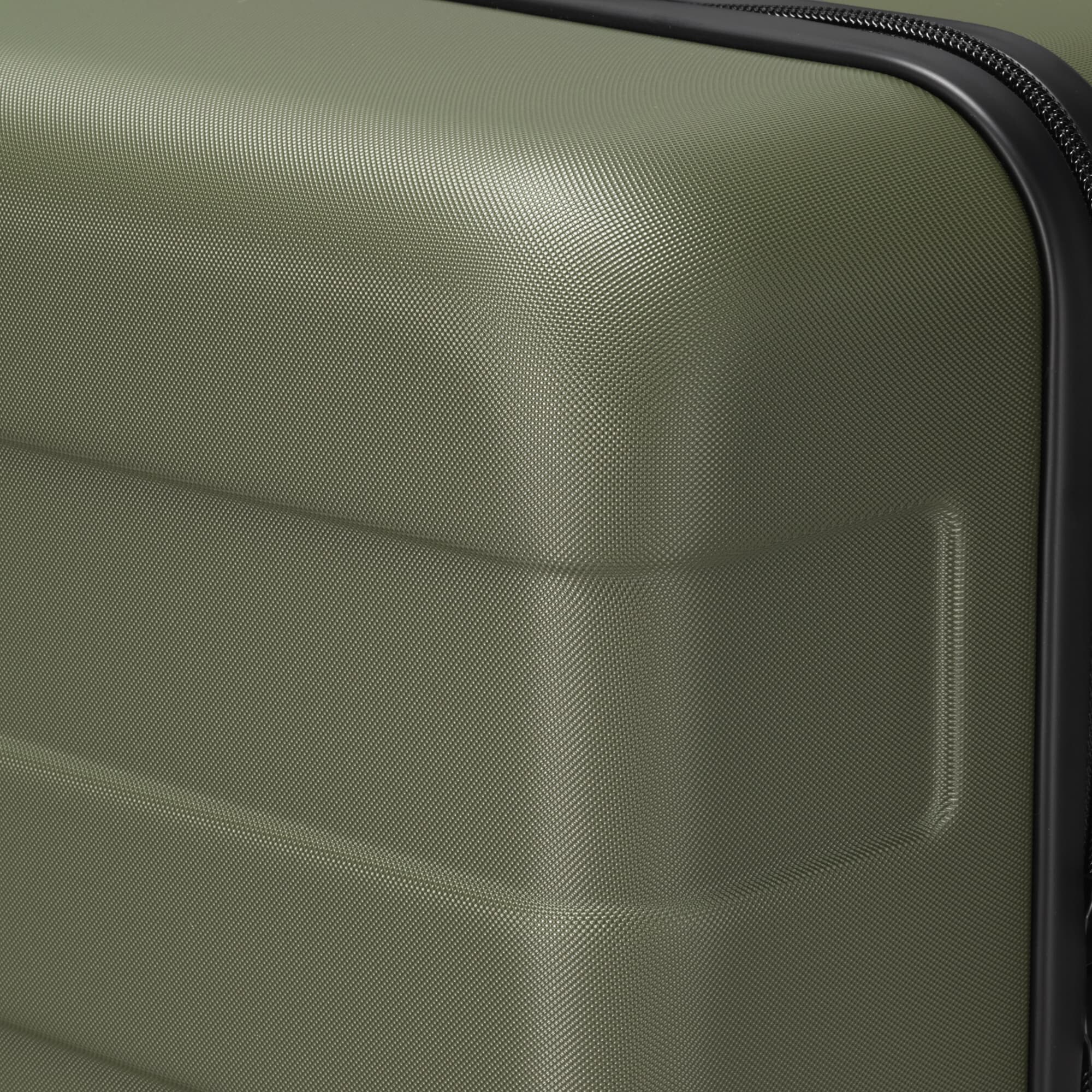 バーを自由に調節できる　ハードキャリーケース（７５Ｌ）