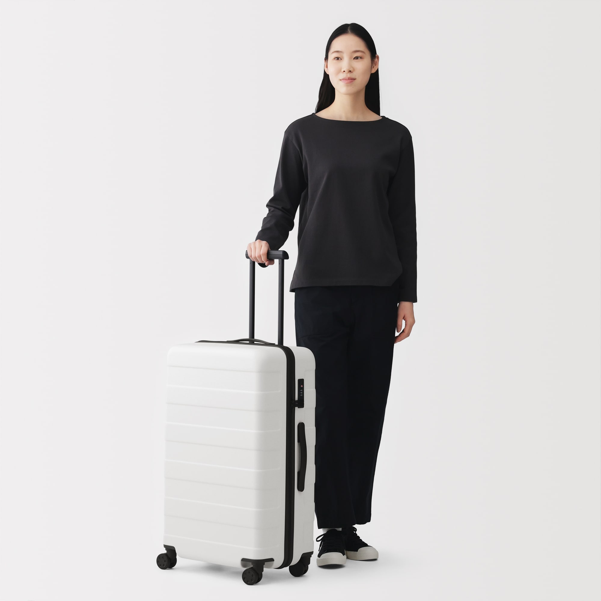 バーを自由に調節できる ハードキャリーケース（75L） | 無印良品