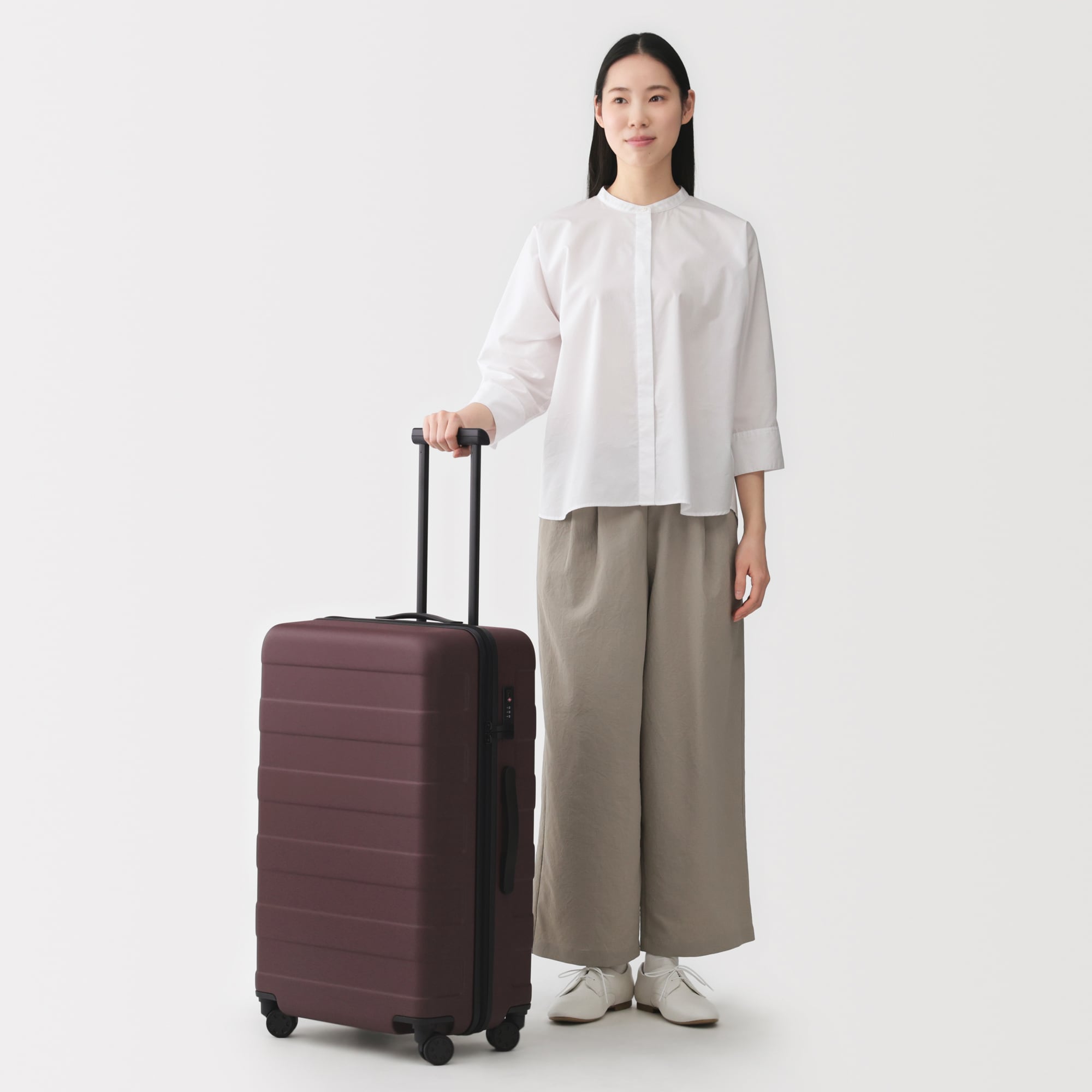 バーを自由に調節できる ハードキャリーケース（75L） | 無印良品