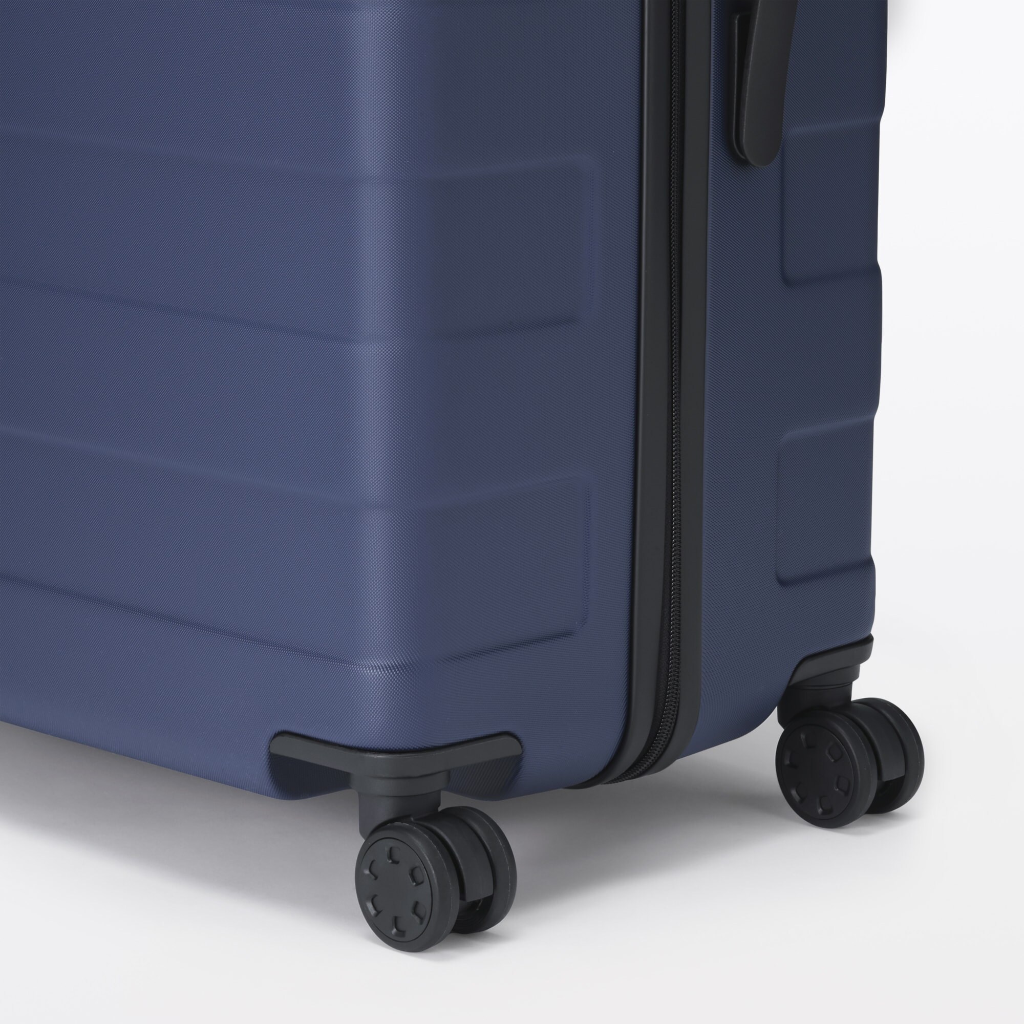 バーを自由に調節できる　ハードキャリーケース（１０５Ｌ）