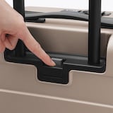 バーを自由に調節できる　フロントオープンキャリーケース（３２Ｌ）