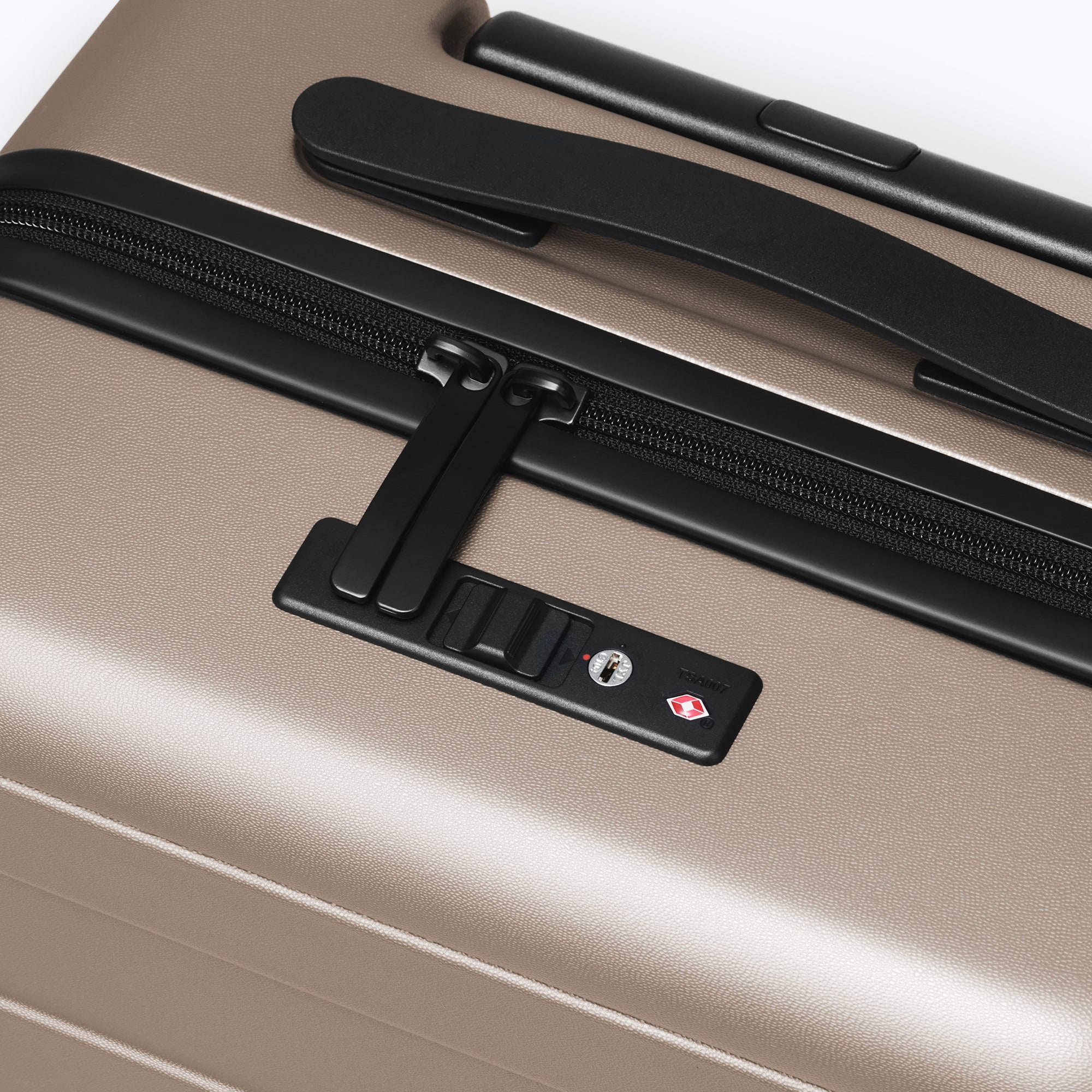 バーを自由に調節できる　フロントオープンキャリーケース（３２Ｌ）