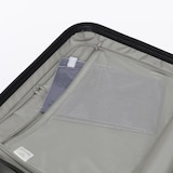 バーを自由に調節できる　ハードキャリーケース（２０Ｌ）