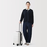 バーを自由に調節できる　ハードキャリーケース（３６Ｌ）