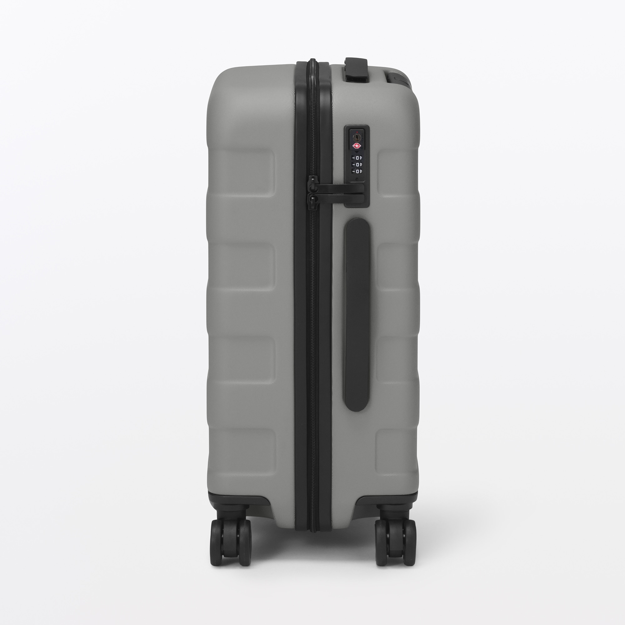 バーを自由に調節できる　ハードキャリーケース（３６Ｌ）