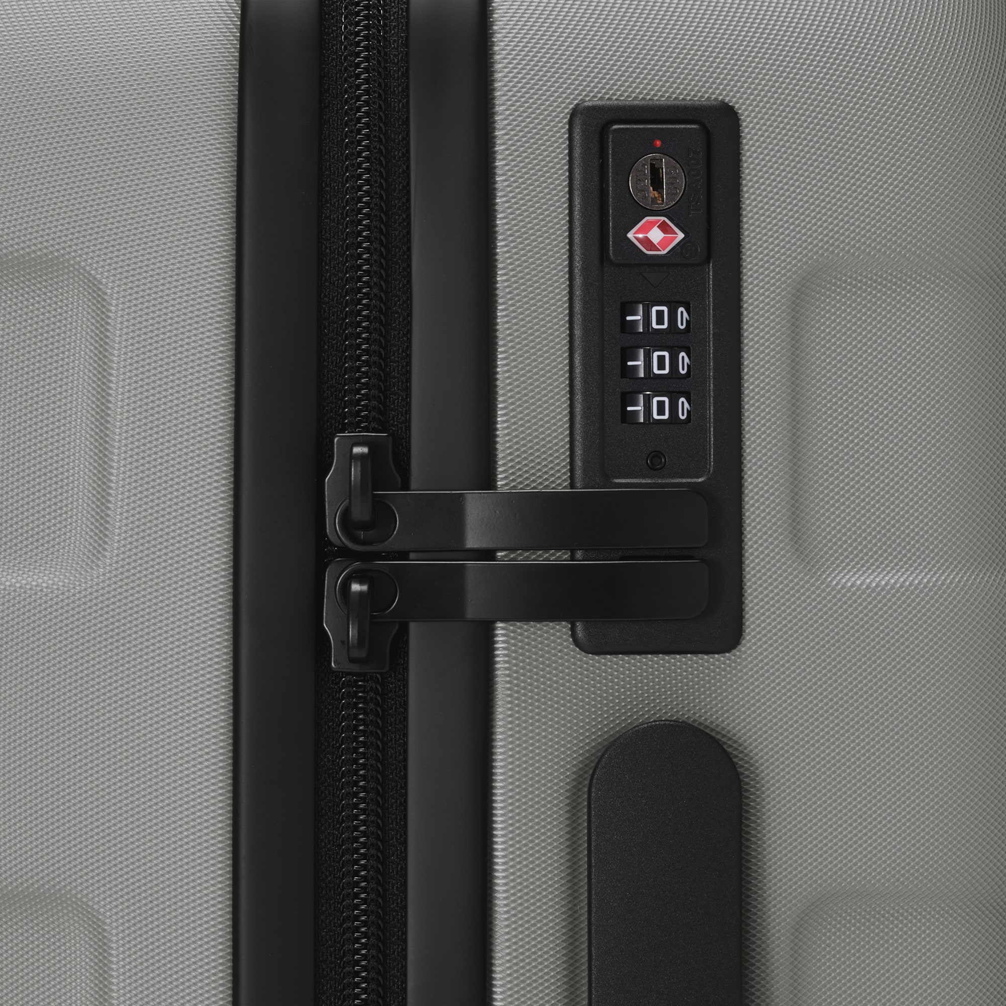 バーを自由に調節できる　ハードキャリーケース（３６Ｌ）