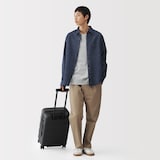 バーを自由に調節できる　ハードキャリーケース（３６Ｌ）