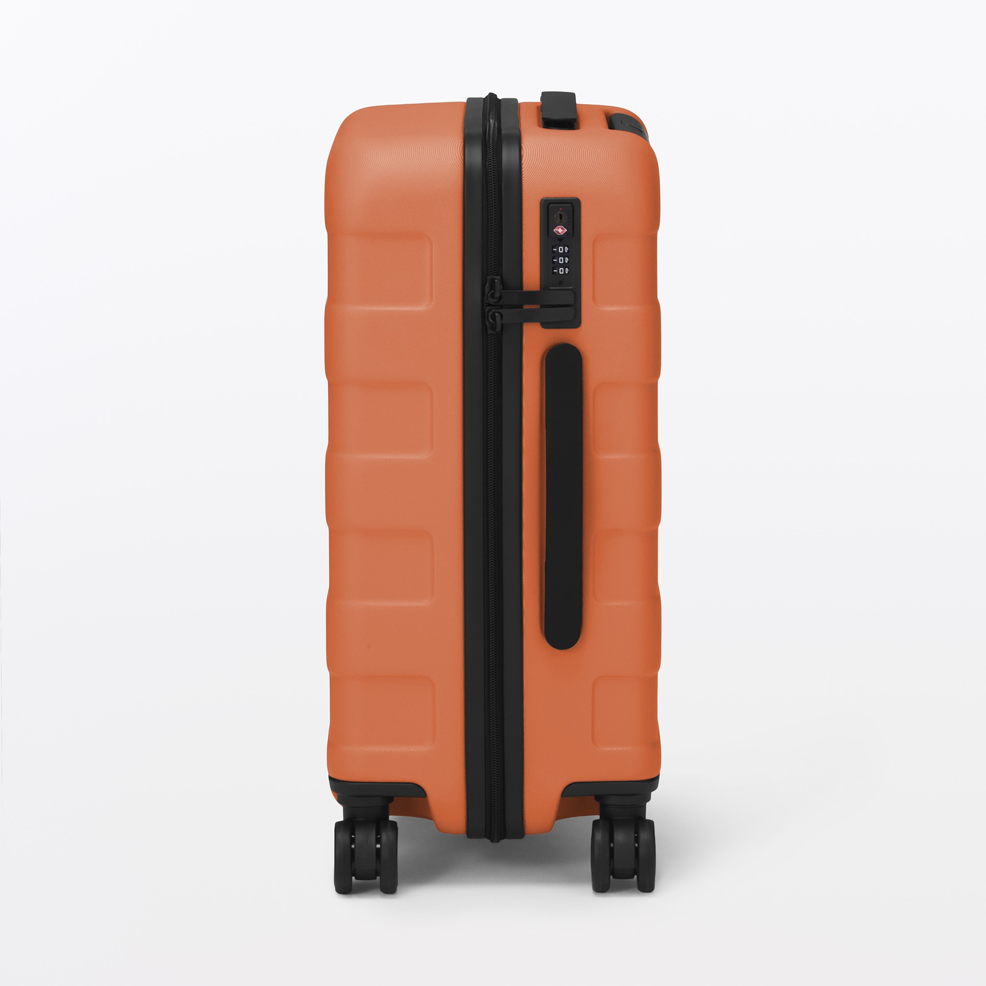 バーを自由に調節できる　ハードキャリーケース（３６Ｌ）