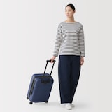 バーを自由に調節できる　ハードキャリーケース（３６Ｌ）