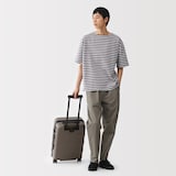 バーを自由に調節できる　ハードキャリーケース（３６Ｌ）