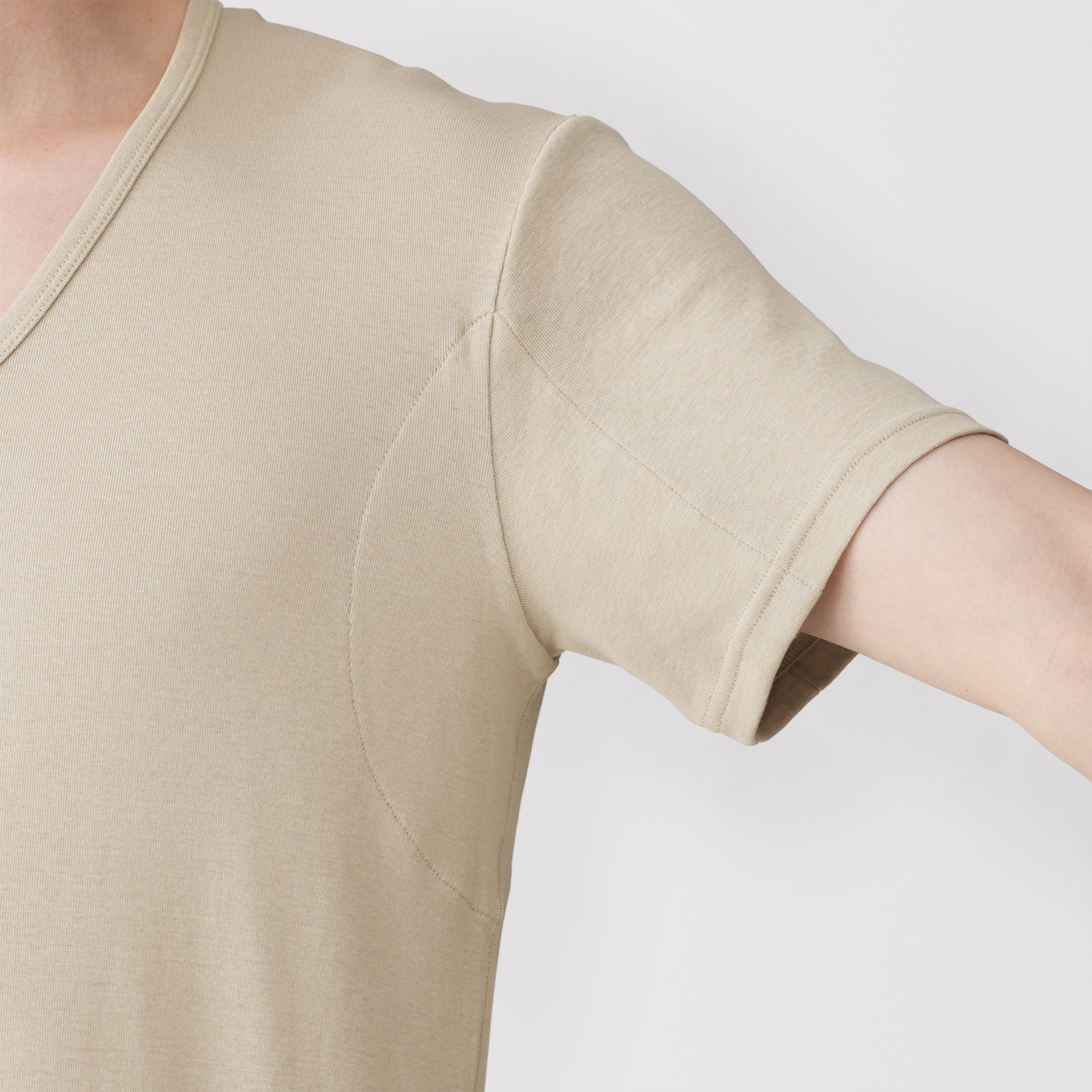 紳士　さらっと綿　汗取りパッド付　Ｖネック半袖Ｔシャツ