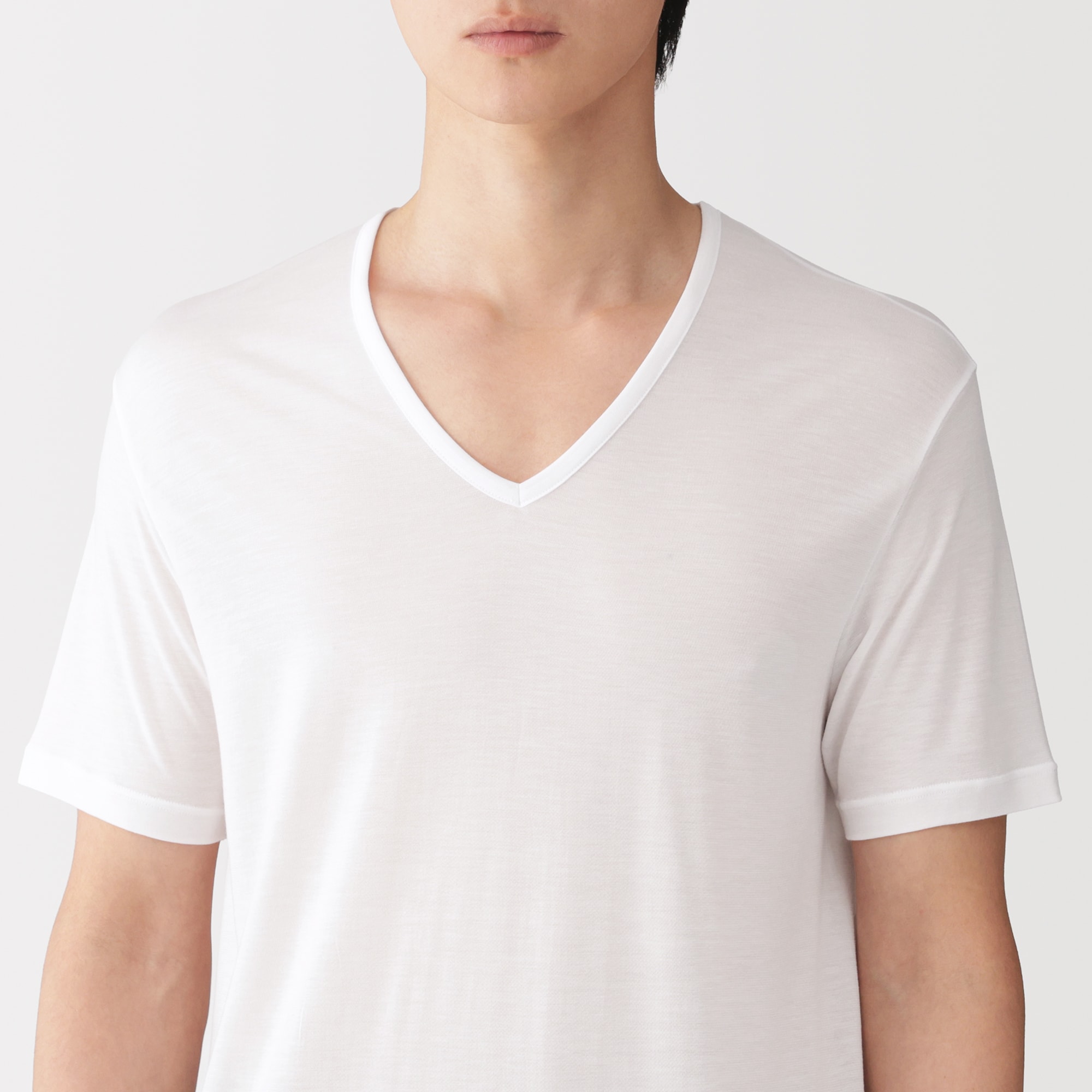 紳士　脇に縫い目のない　なめらか　Ｖネック半袖Ｔシャツ