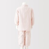 ベビー　脇に縫い目のない　二重ガーゼお着替えパジャマ